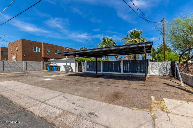Apartment for rent at 4235 N 13th Place #2, Phoenix, AZ 85014