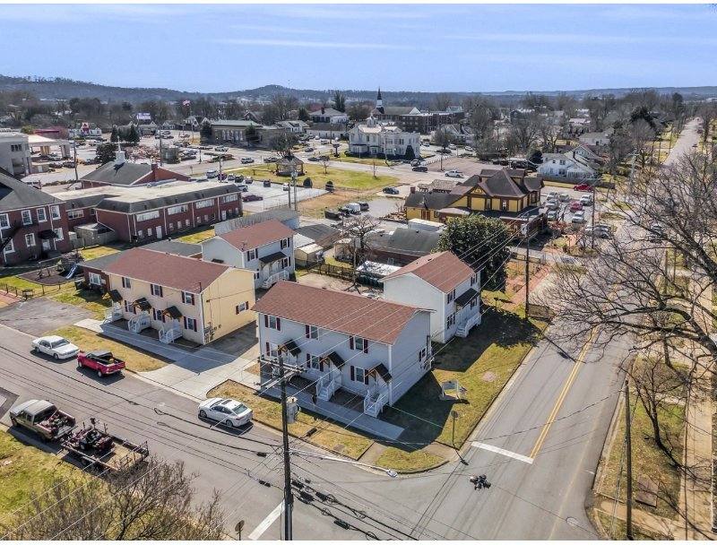 Townhouse for rent at 219 W Flower St #B1, Pulaski, TN 38478