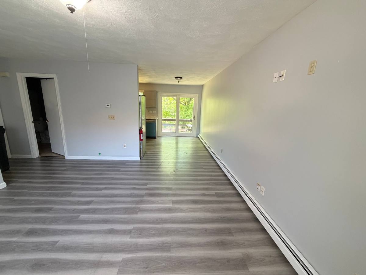 Townhouse for rent at 28 Riverdale Ave #B, West Warwick, RI 02893
