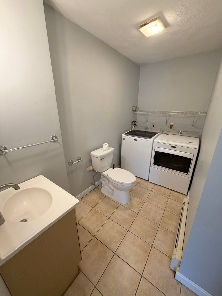 Townhouse for rent at 28 Riverdale Ave #B, West Warwick, RI 02893