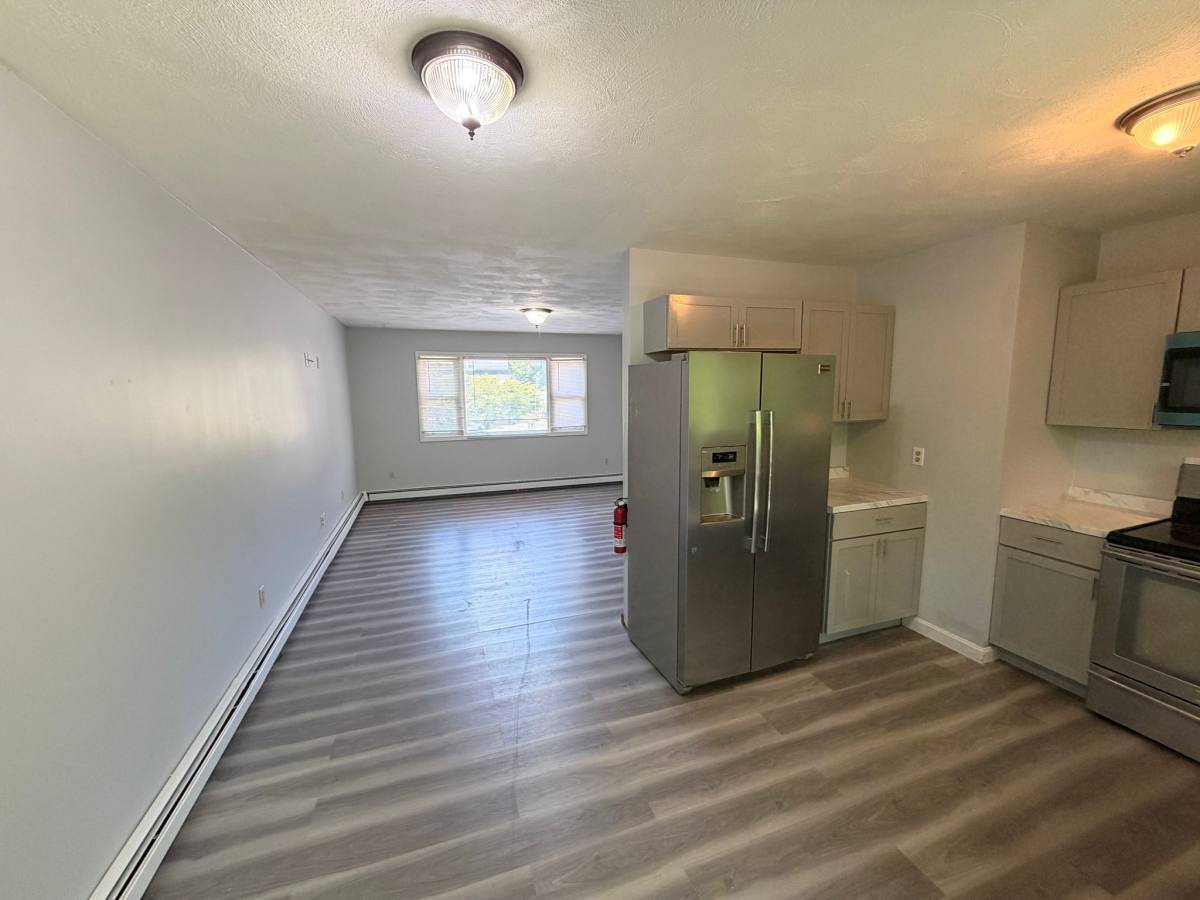 Townhouse for rent at 28 Riverdale Ave #B, West Warwick, RI 02893
