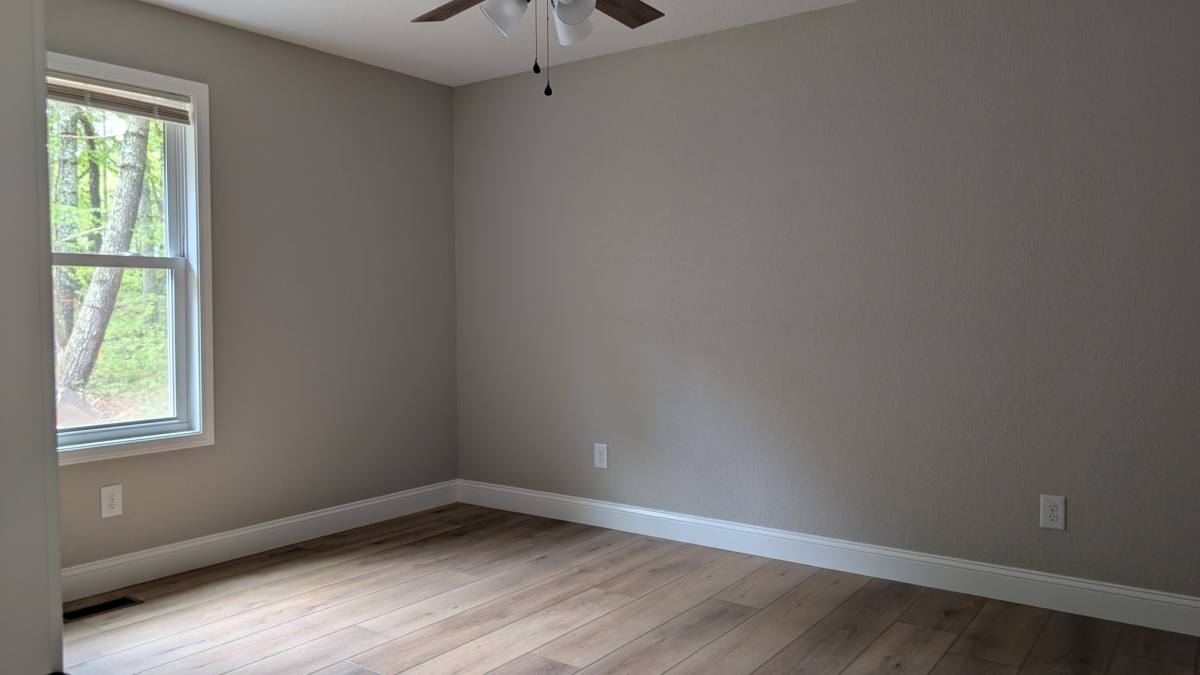 House for rent at 5 Woodland Hills Dr, Franklin, NC 28734