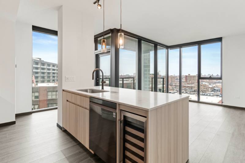 Apartment for rent at 1450 W Randloph, Chicago, IL 60607