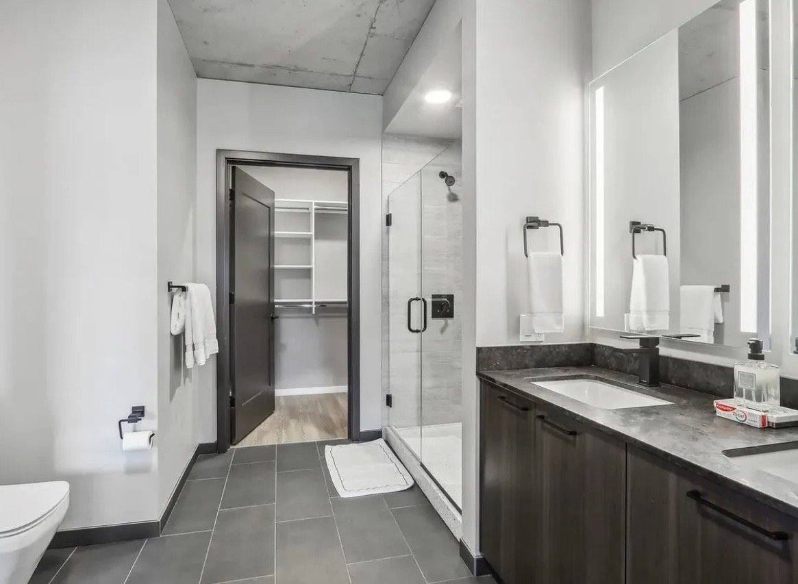 Apartment for rent at 900 W Washington, Chicago, IL 60607