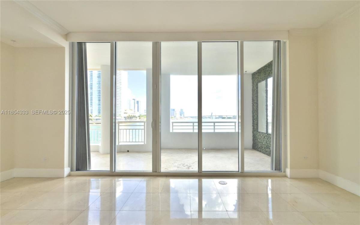 Condo for rent at 848 Brickell Key Dr #306, Miami, FL 33131