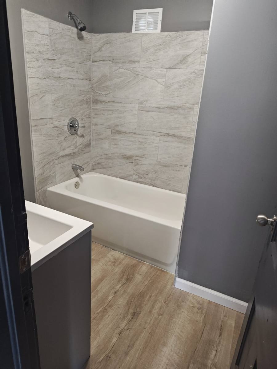 Apartment for rent at 1225 Norwood Rd #UP, Cleveland, OH 44103