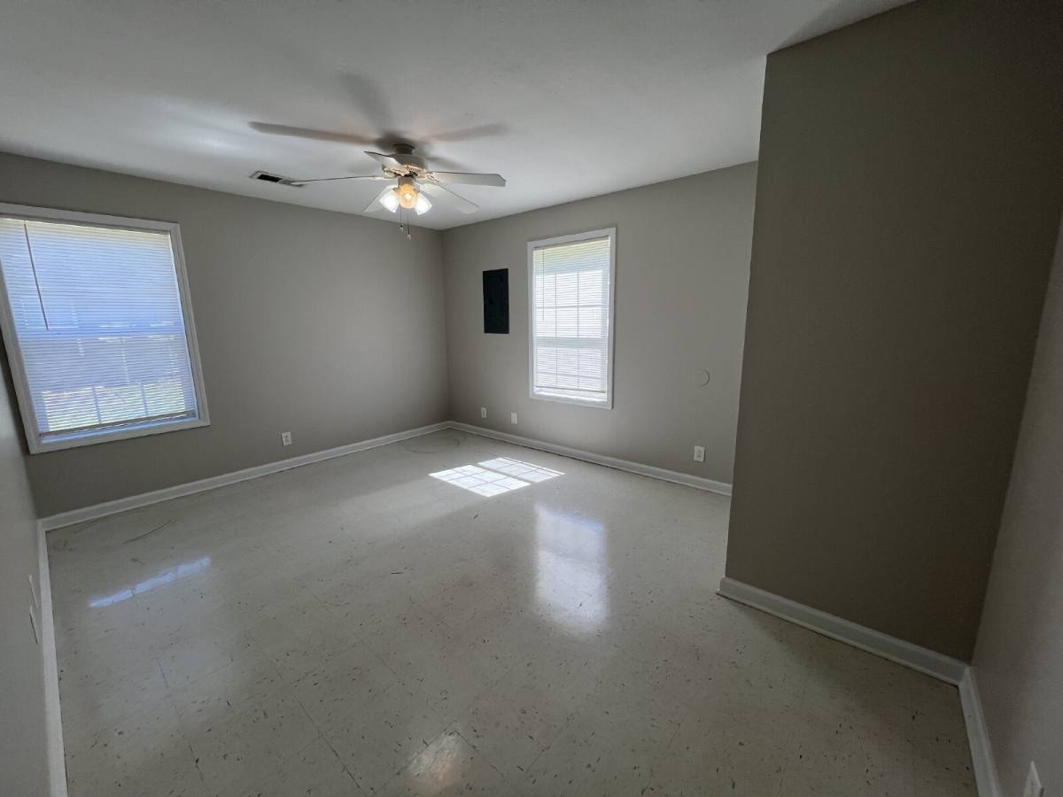 Townhouse for rent at 9063 Pembroke Oak Grove Rd #1E, Oak Grove, KY 42262