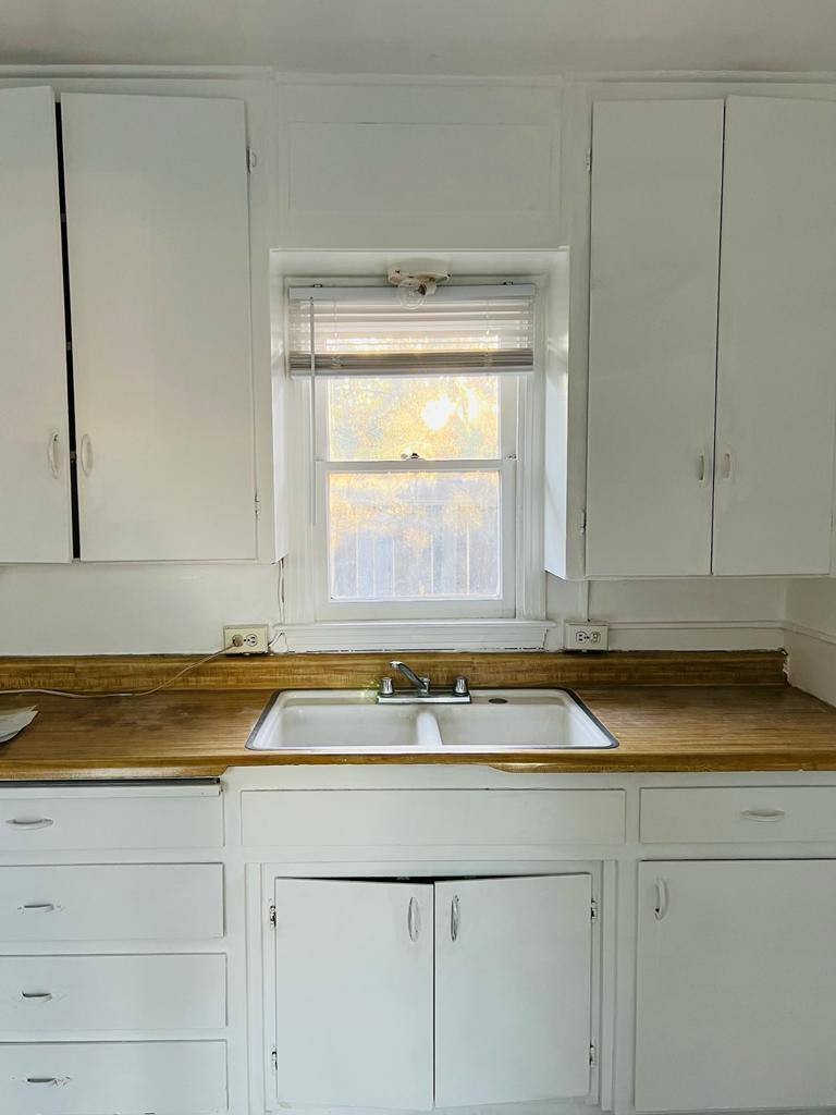 House for rent at 1578 E 21st St, Merced, CA 95340
