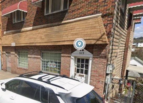 Apartment for rent at 525 Carothers Ave #2, Carnegie, PA 15106