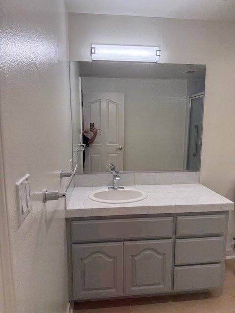 Apartment for rent at 2618 N Vermont Ave #PRIVATE Residence, Los Angeles, CA 90027