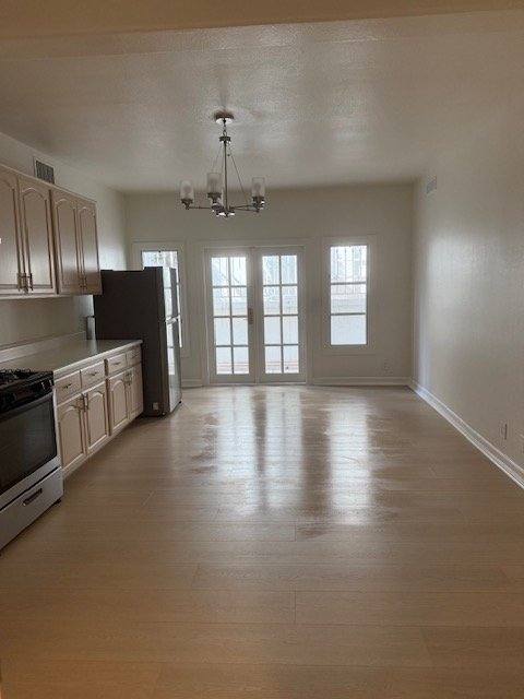 Apartment for rent at 2618 N Vermont Ave #PRIVATE Residence, Los Angeles, CA 90027