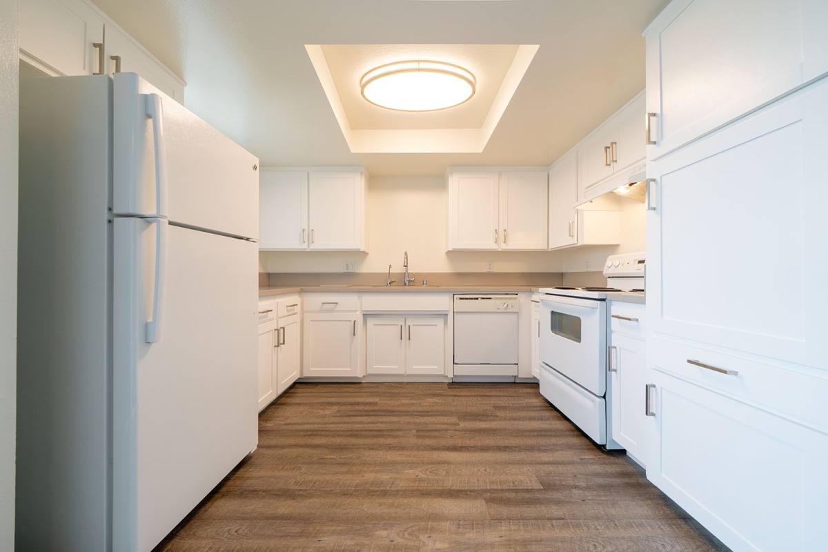 Apartment for rent at 1150 Meadowlake Dr #6, Vista, CA 92084