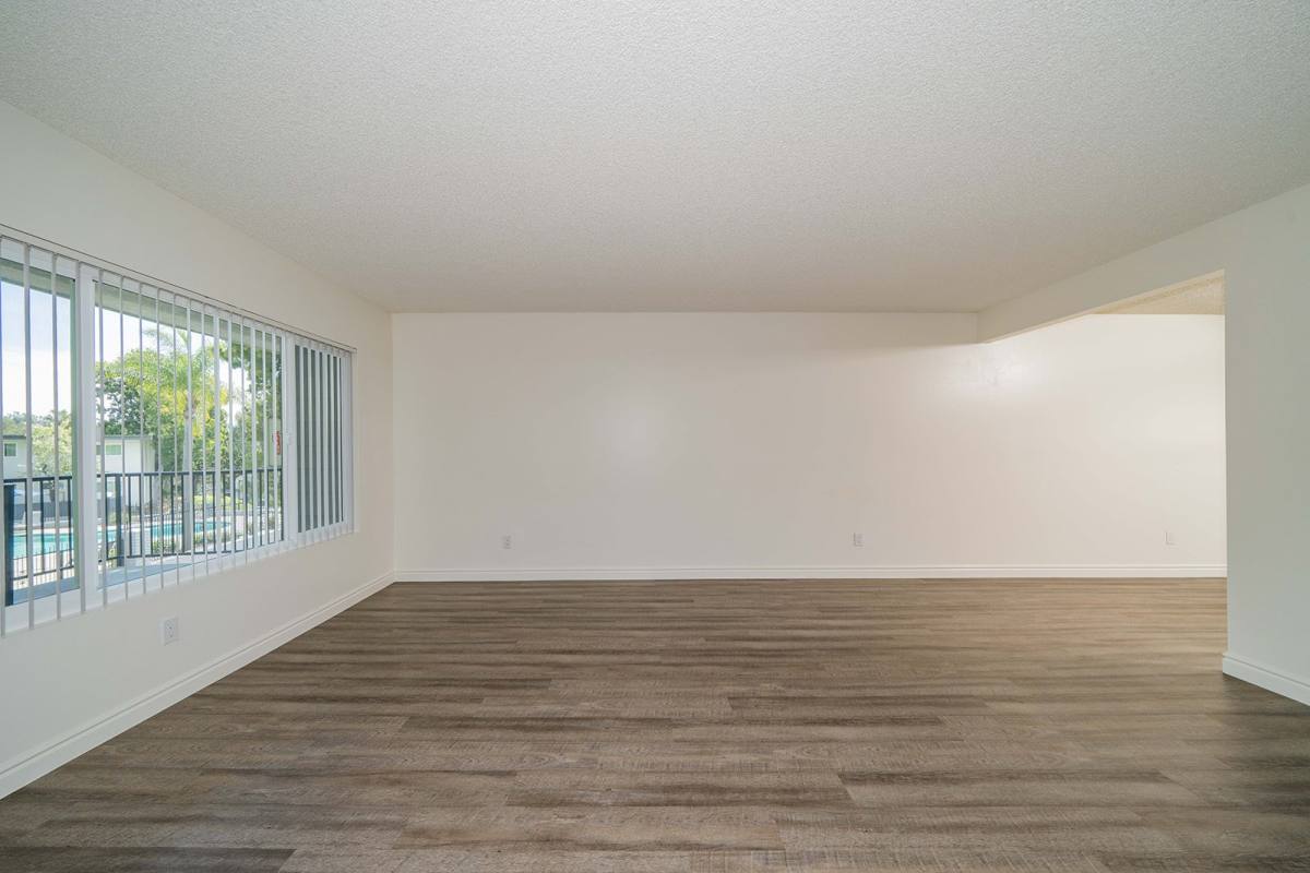 Apartment for rent at 1150 Meadowlake Dr #6, Vista, CA 92084