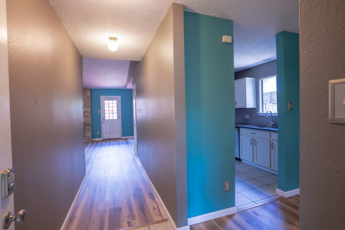 House for rent at 9904 Briar Ridge Dr, Austin, TX 78748