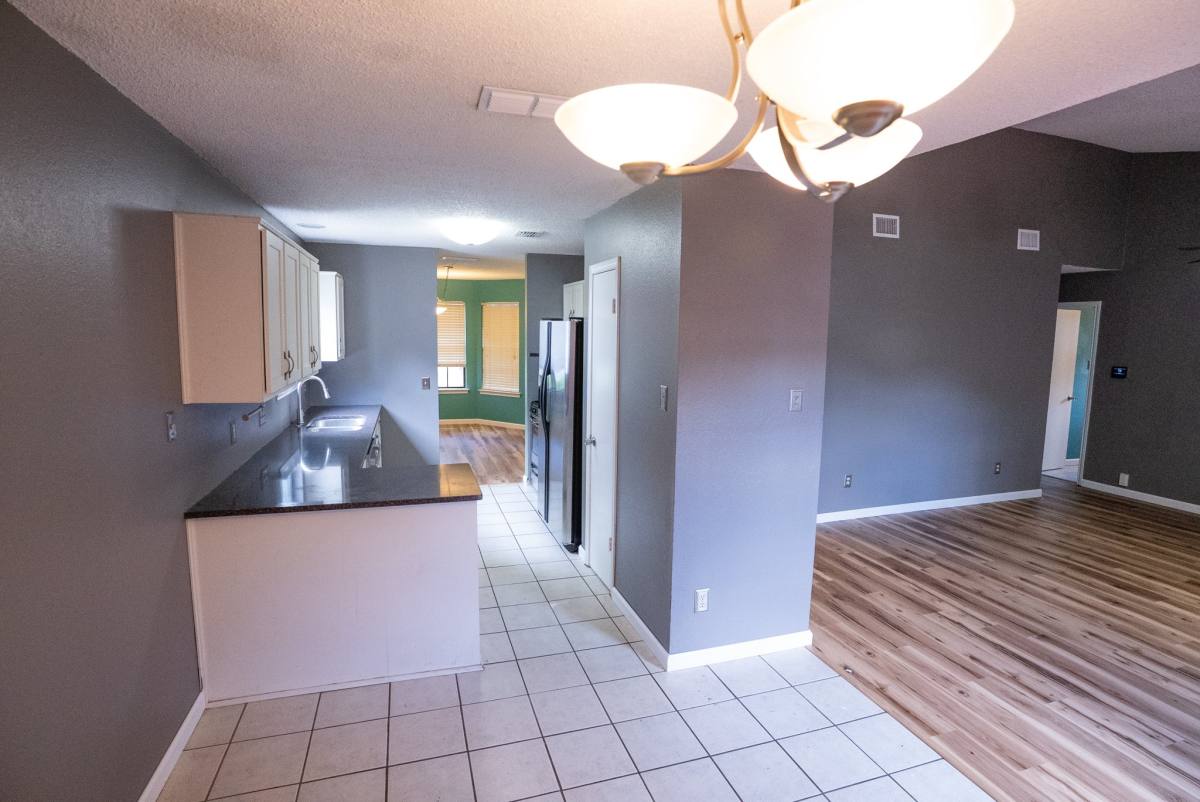 House for rent at 9904 Briar Ridge Dr, Austin, TX 78748