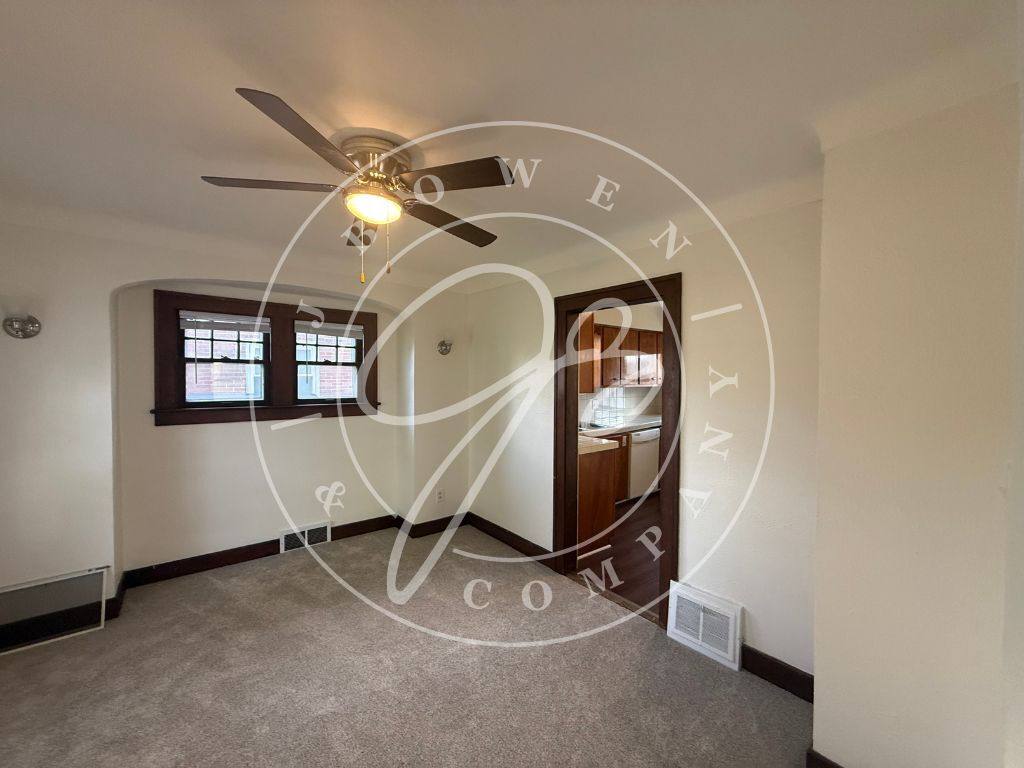 House for rent at 446 W Capistrano Ave, Toledo, OH 43612