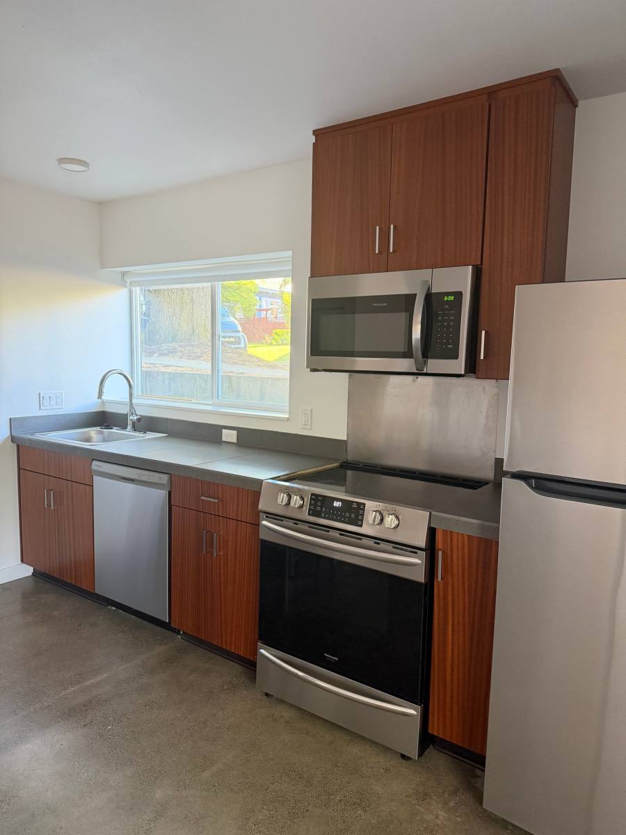 Apartment for rent at 1755 NE Skidmore #B, Portland, OR 97211