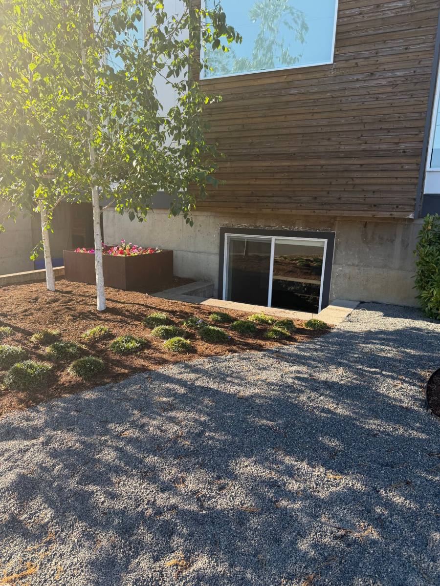Apartment for rent at 1755 NE Skidmore #B, Portland, OR 97211