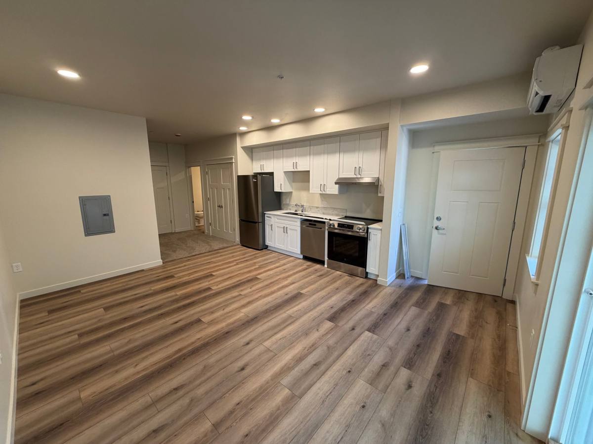 Apartment for rent at 940 Lincoln St #6, Eugene, OR 97401