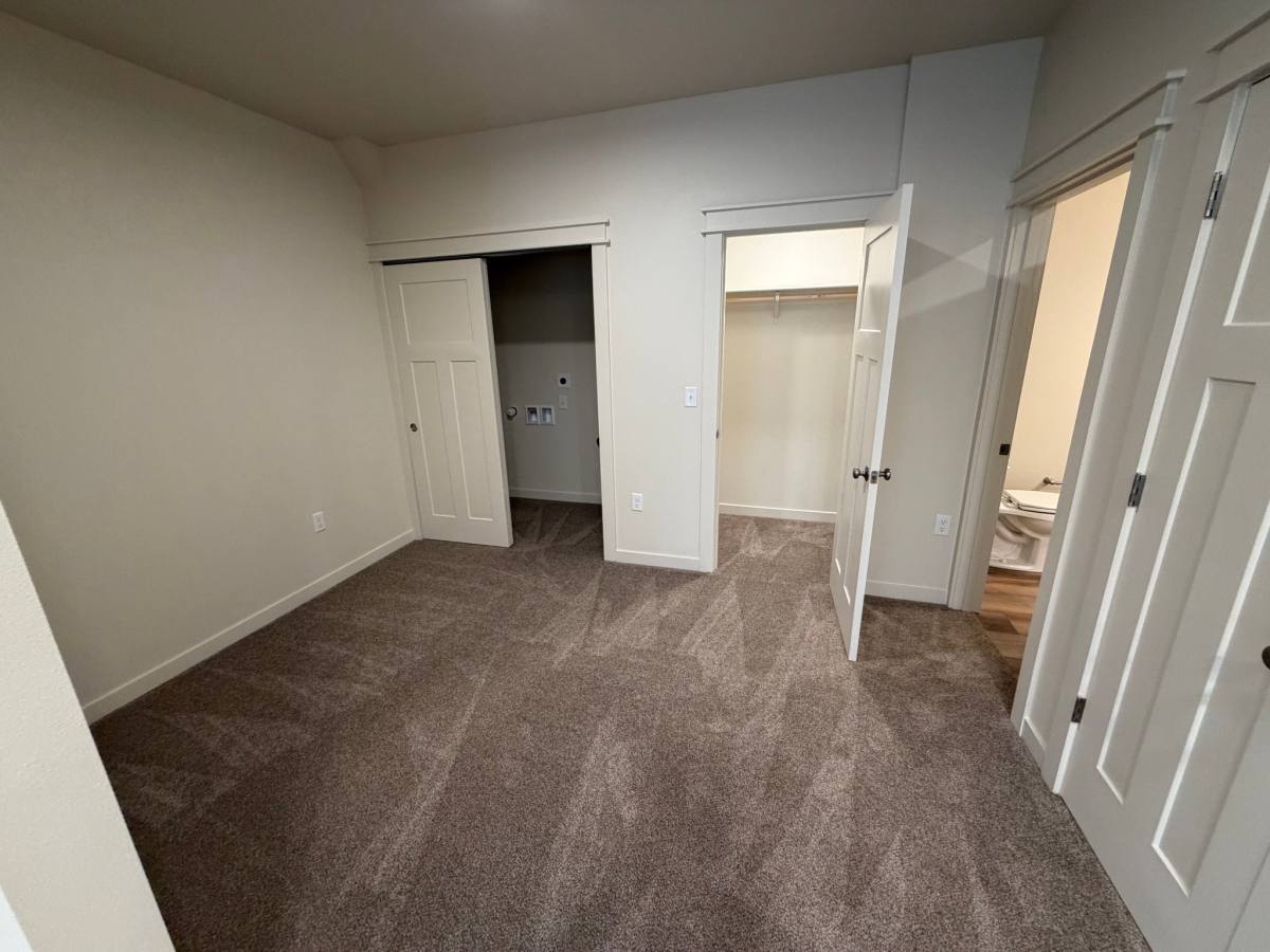Apartment for rent at 940 Lincoln St #6, Eugene, OR 97401