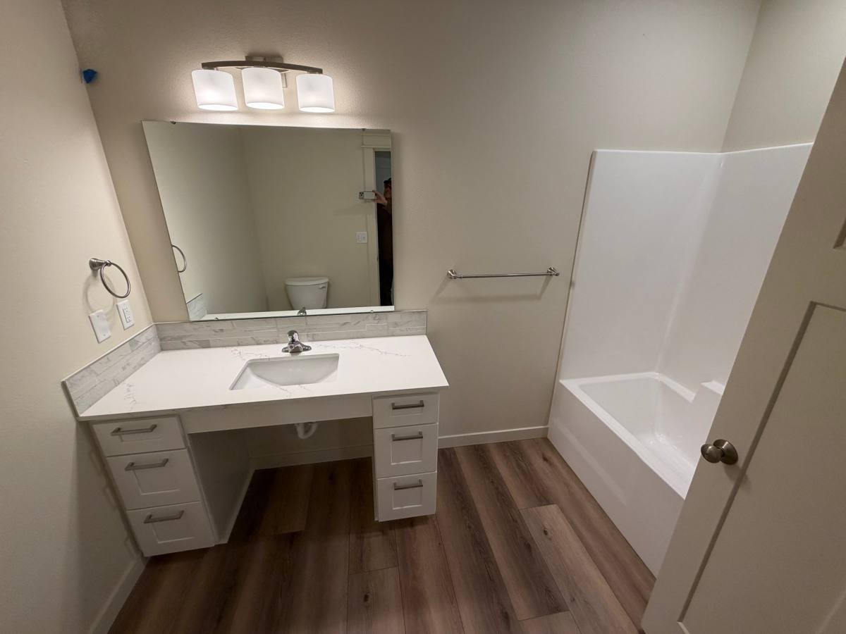 Apartment for rent at 940 Lincoln St #6, Eugene, OR 97401