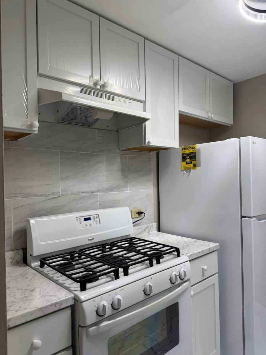 Condo for rent at 252 Shorewood Dr, Glendale Heights, IL 60139