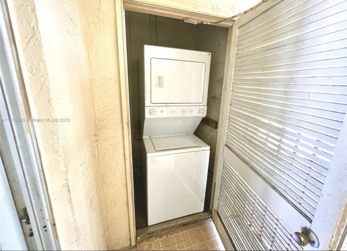Apartment for rent at 8057 NW 21st Court, Hollywood, FL 33025
