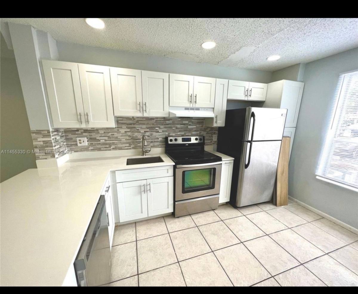 Apartment for rent at 8057 NW 21st Court, Hollywood, FL 33025
