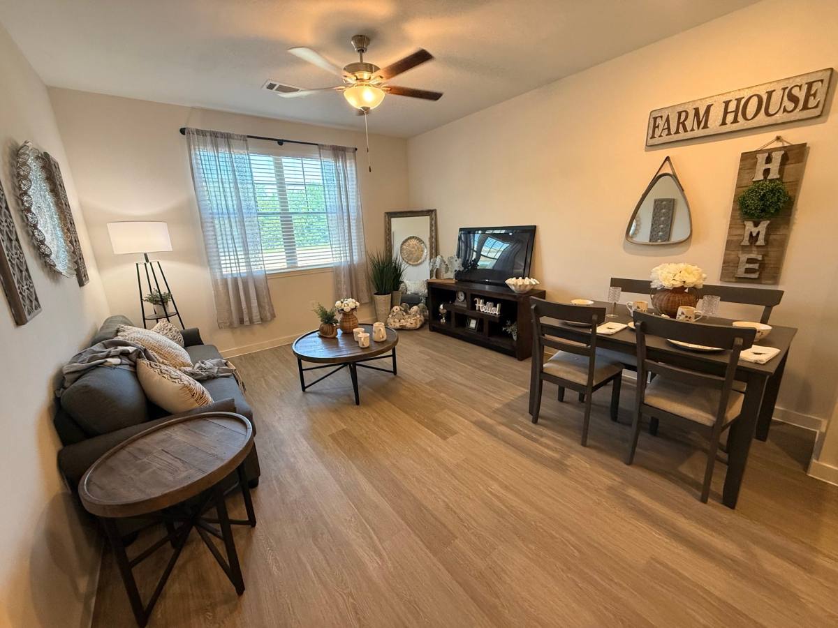 Apartment for rent at 235 NE 44th St #1101, Paris, TX 75462