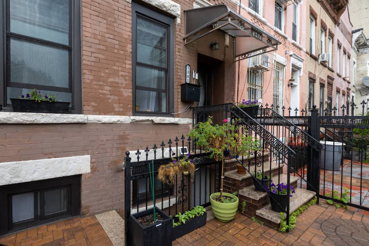 Apartment for rent at 1381 Saint Marks Ave #1B, Brooklyn, NY 11233