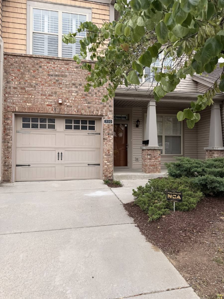 Townhouse for rent at 310 Griffin Place, Hermitage, TN 37076