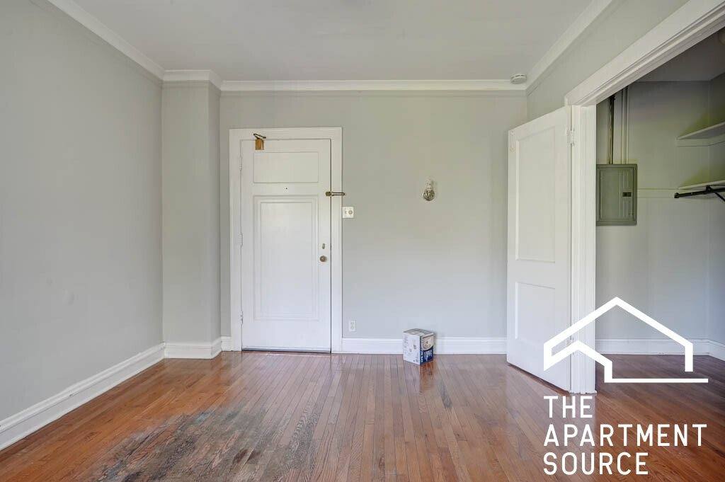 Apartment for rent at 4546 N Damen Ave #403, Chicago, IL 60625