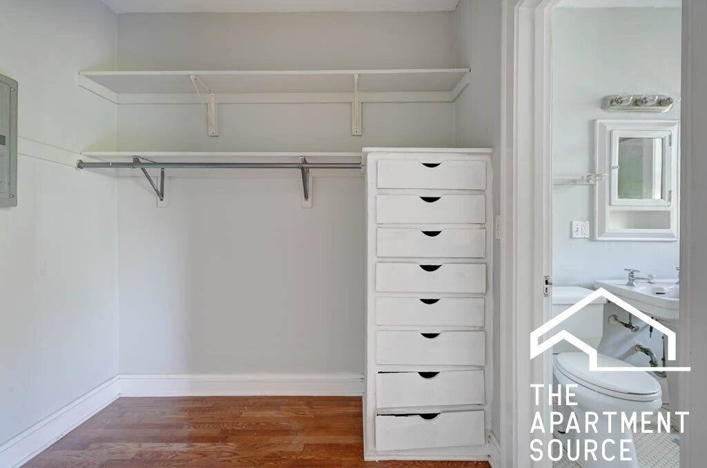 Apartment for rent at 4546 N Damen Ave #403, Chicago, IL 60625