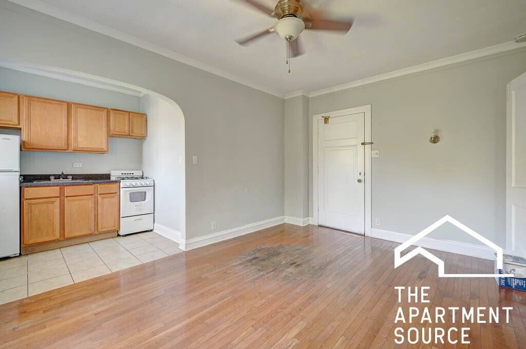 Apartment for rent at 4546 N Damen Ave #403, Chicago, IL 60625