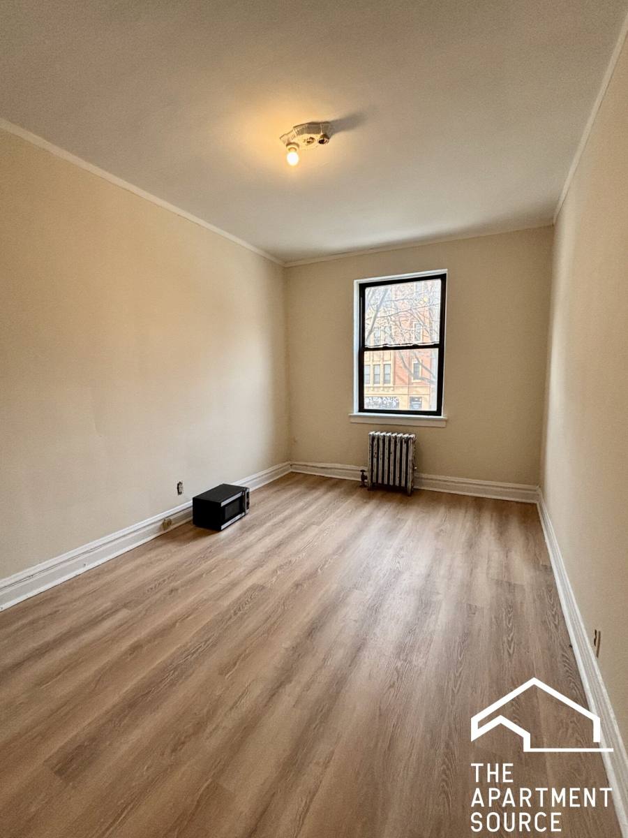 Apartment for rent at 4829 N Damen Ave #201, Chicago, IL 60625