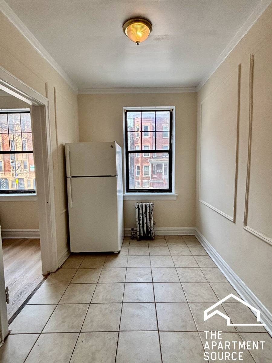 Apartment for rent at 4829 N Damen Ave #201, Chicago, IL 60625