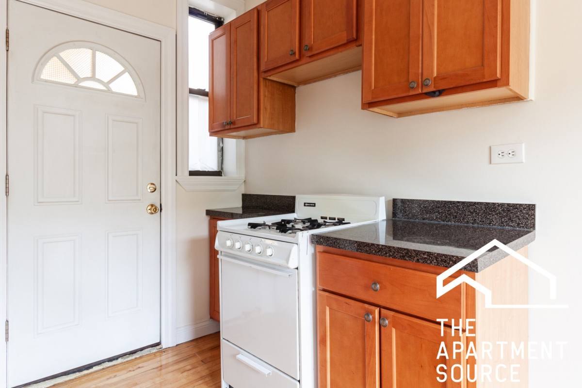 Apartment for rent at 3825 N Fremont St #W3, Chicago, IL 60613