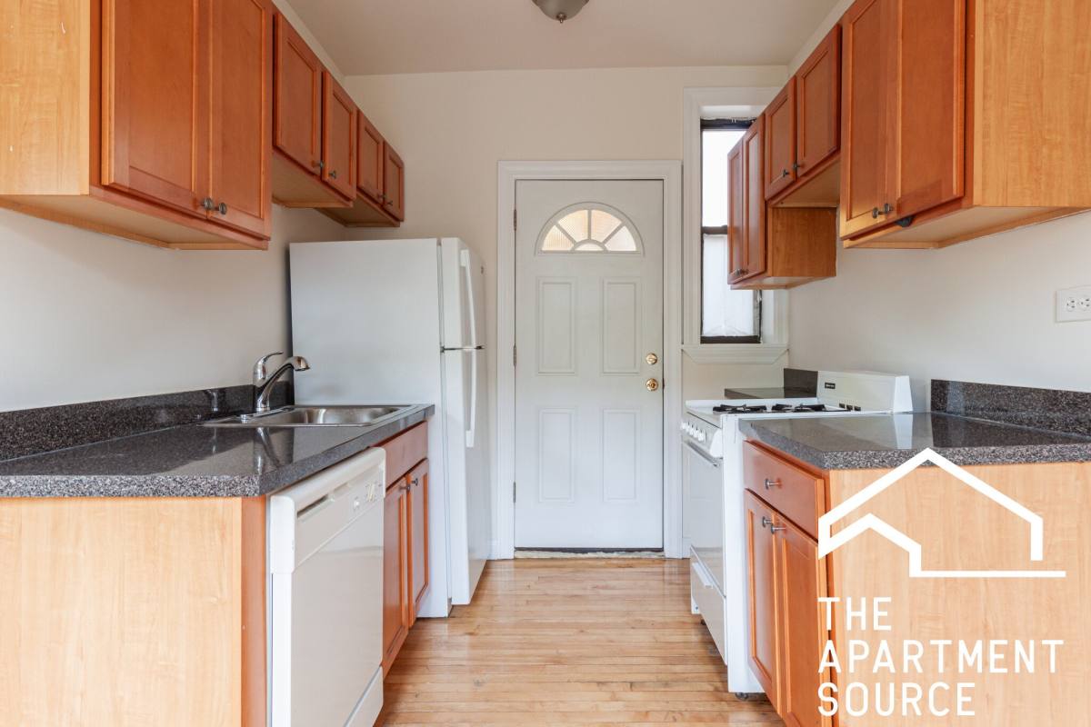 Apartment for rent at 3825 N Fremont St #W3, Chicago, IL 60613