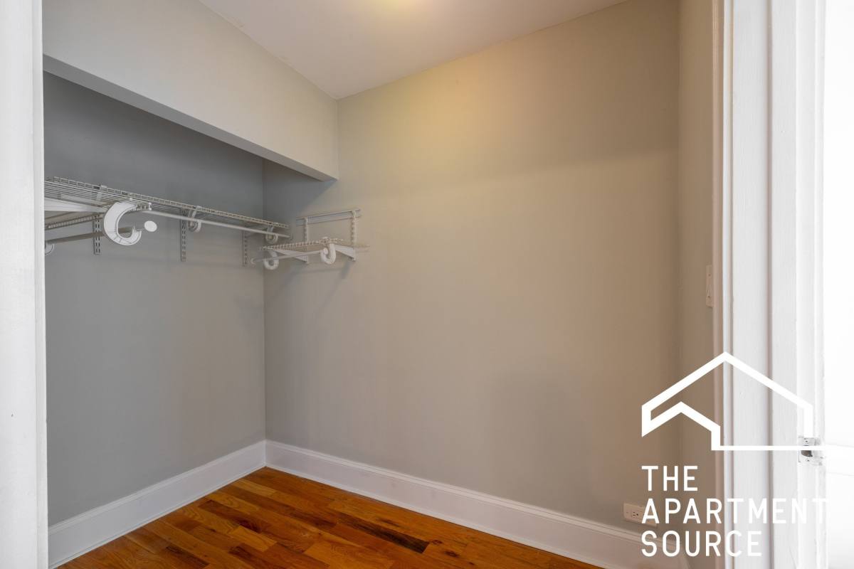 Apartment for rent at 4737 N Hermitage Ave #204, Chicago, IL 60640