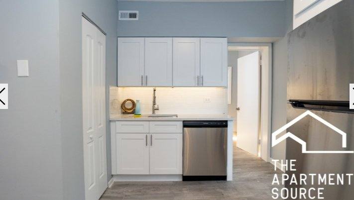 Apartment for rent at 3729 N Clifton Ave #2F, Chicago, IL 60613