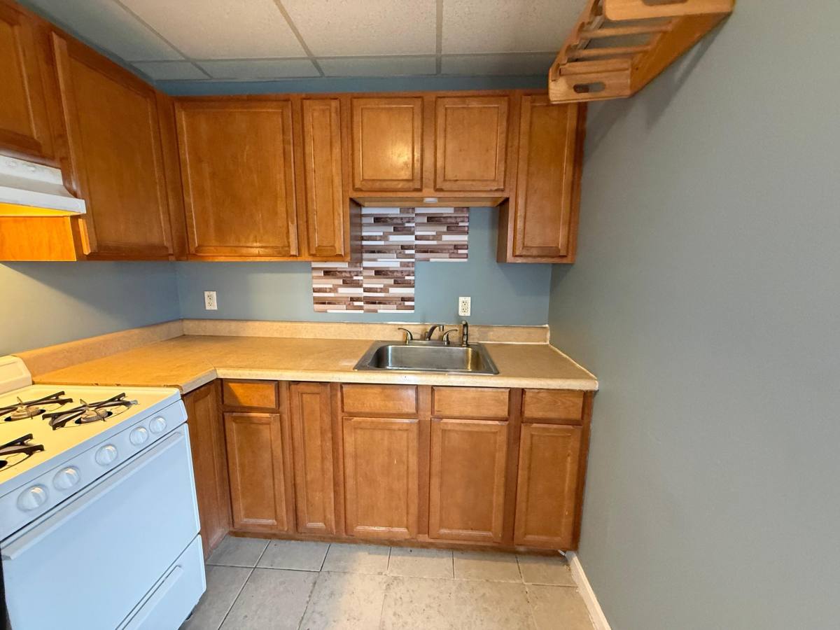 Townhouse for rent at 1905 N Main St, Fall River, MA 02720
