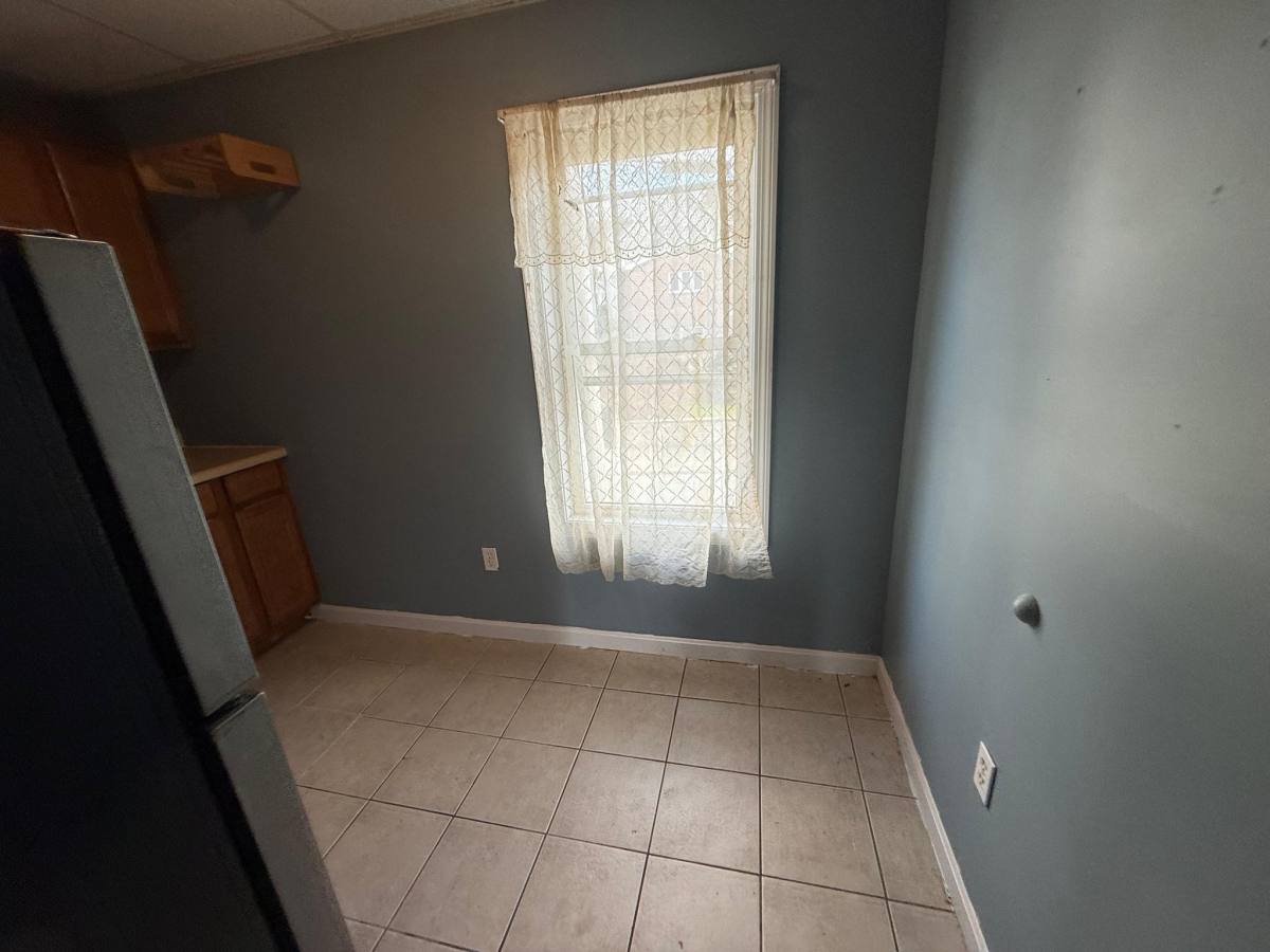 Townhouse for rent at 1905 N Main St, Fall River, MA 02720