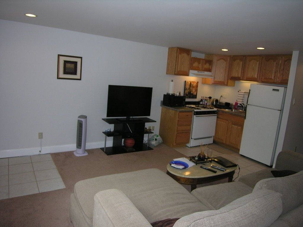 Apartment for rent at 280A Greenough St #A, Philadelphia, PA 19127