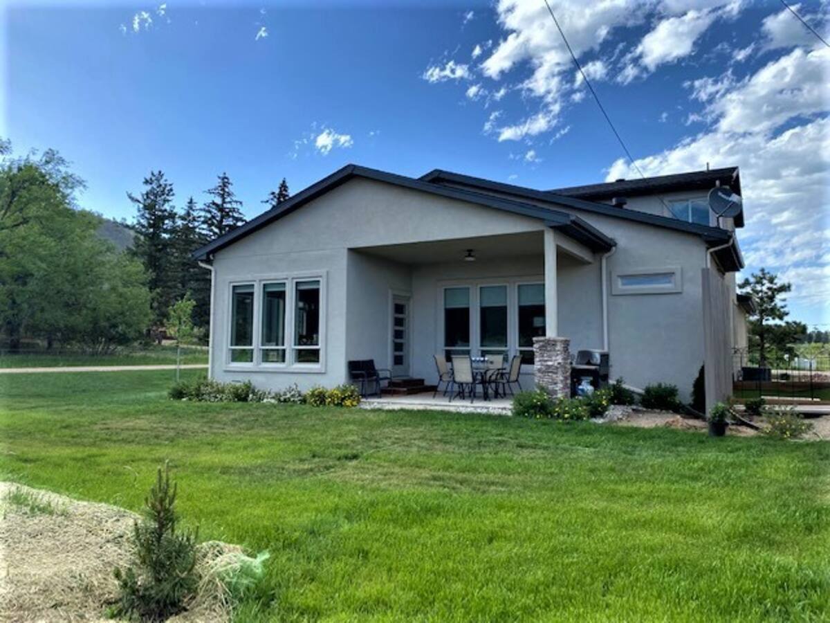 House for rent at 40 Kent St, Monument, CO 80132