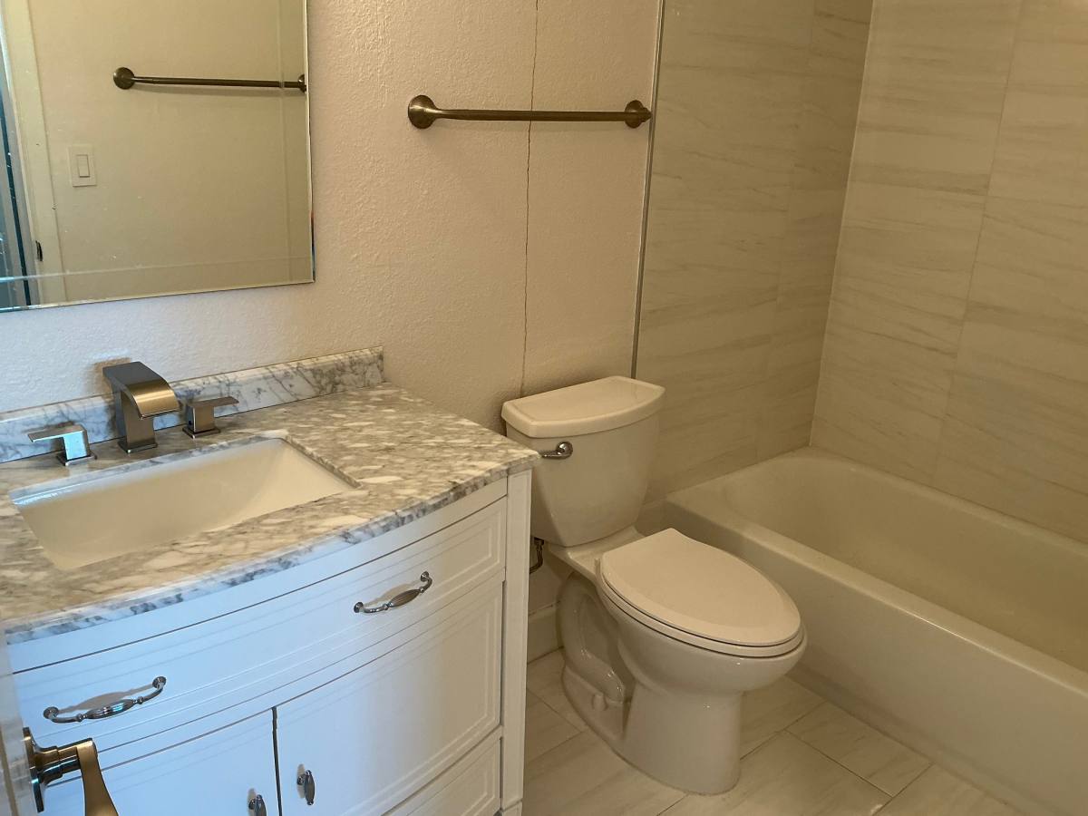 Condo for rent at 1860 Massachusetts Ave #311, Saint Petersburg, FL 33703