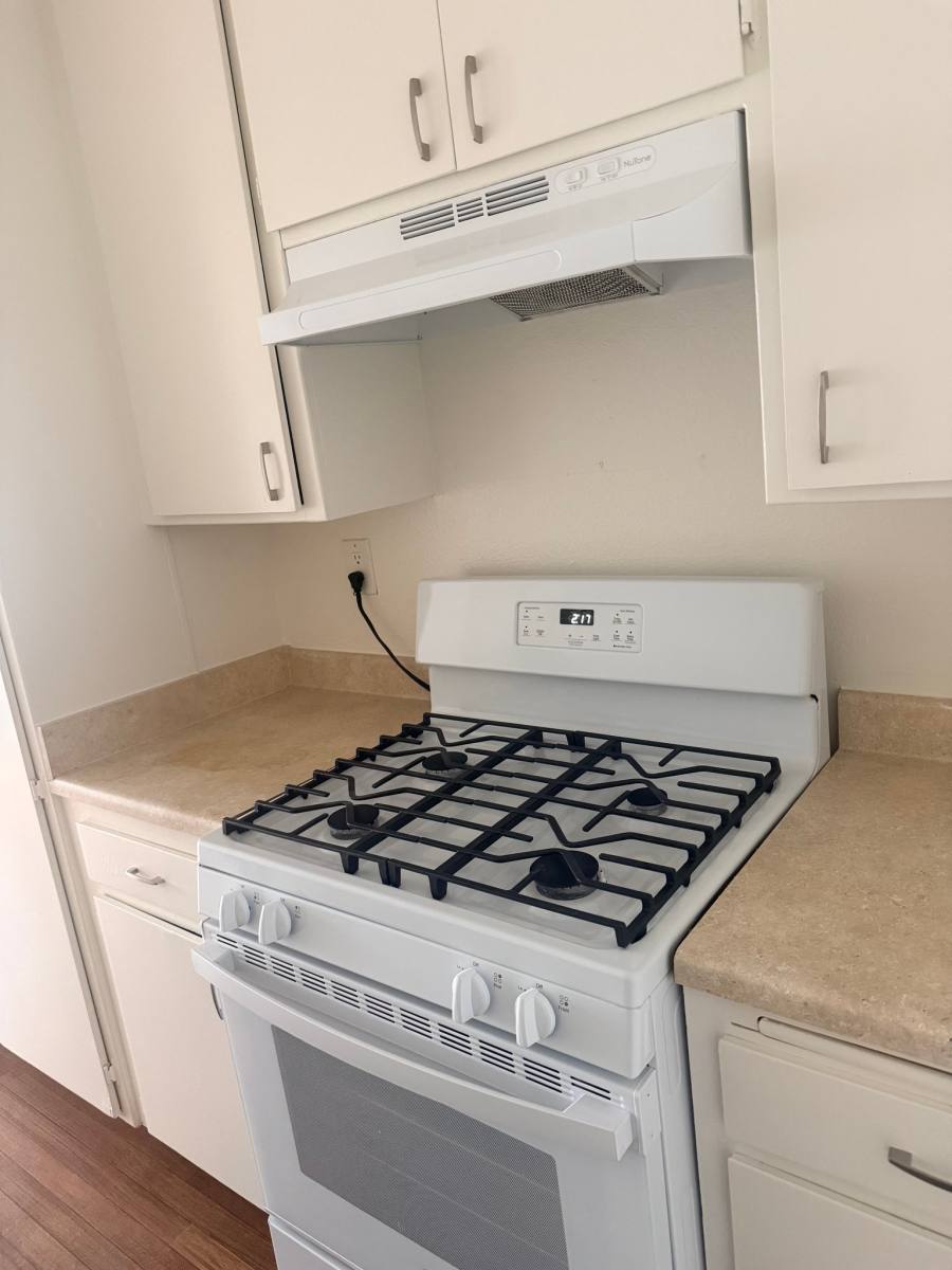 Apartment for rent at 15128 Sherman Way #107, Van Nuys, CA 91405