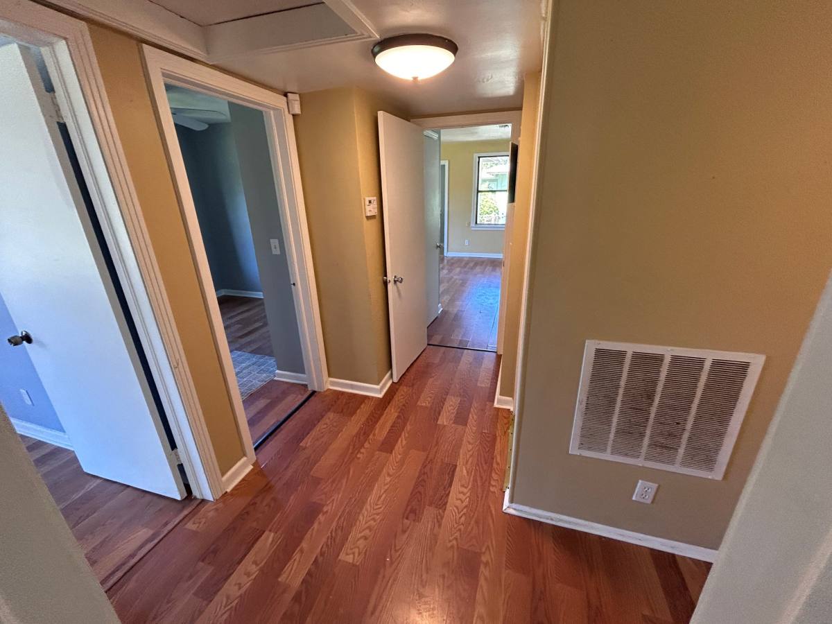 House for rent at 5565 Minosa Circle E, Jacksonville, FL 32209