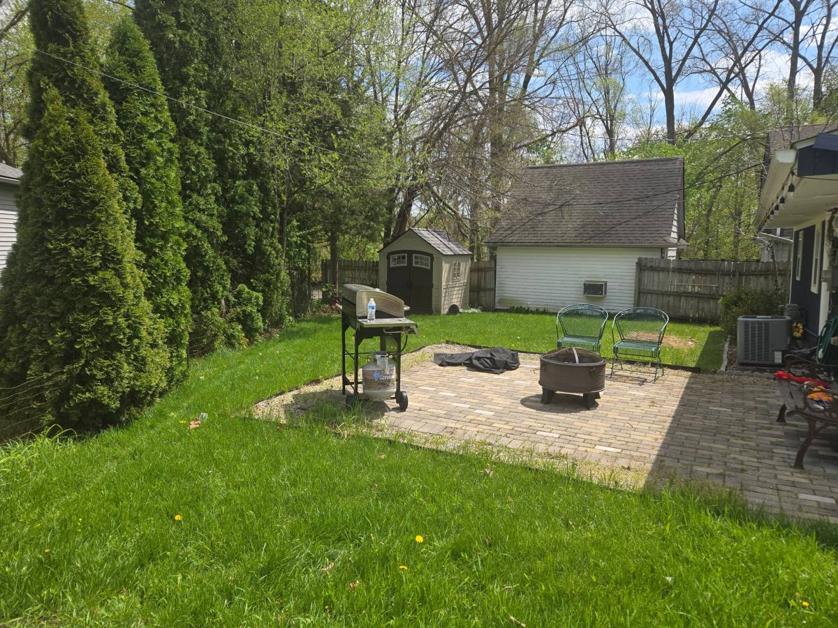House for rent at 18334 Irving St, Livonia, MI 48152