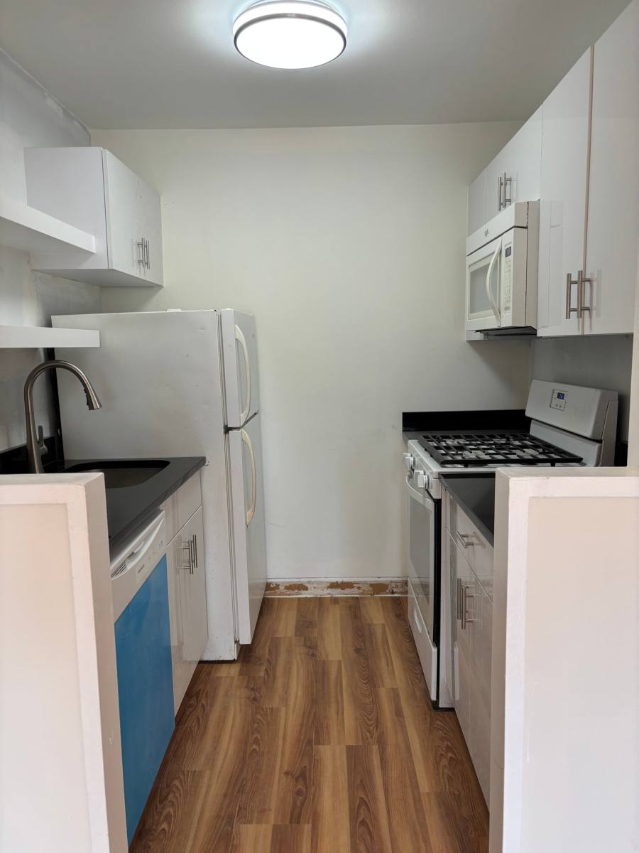 Condo for rent at 140 Grove St #3G, Stamford, CT 06901