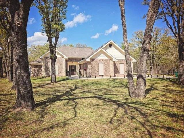 House for rent at 15994 Maple Lane, Malakoff, TX 75148